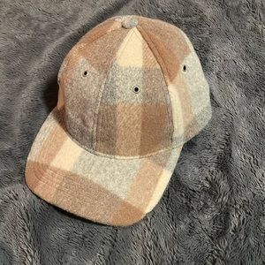 Women’s plad hat